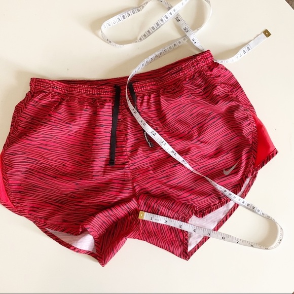 Nike 3” Equilibrium Modern Tempo Short Red Women’s Small Running - Picture 2 of 8